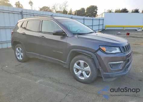 2020 Jeep Compass Latitude z USA, uszkodzony, nr VIN 3C4NJDBB4LT131982